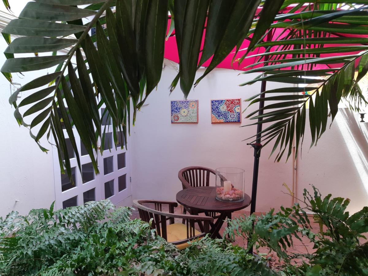 Wonders Boutique Hotel Oranjestad Exterior photo