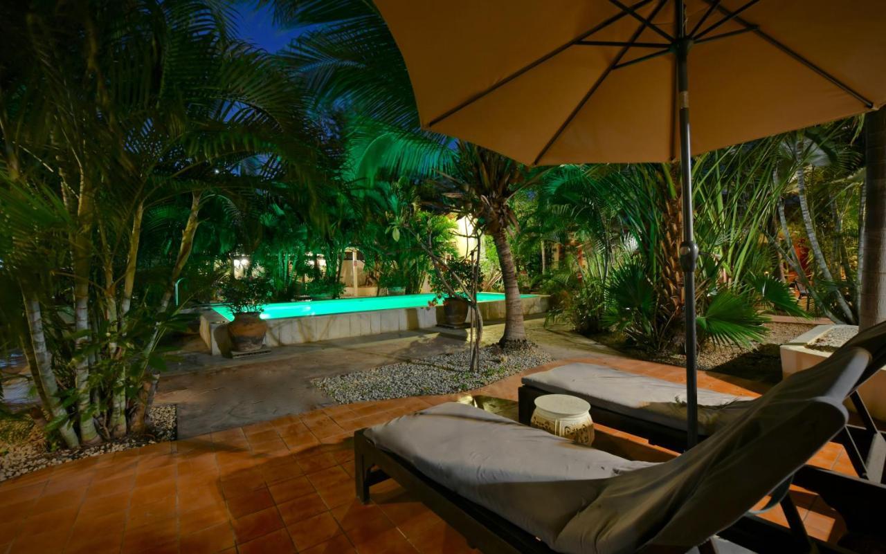 Wonders Boutique Hotel Oranjestad Exterior photo