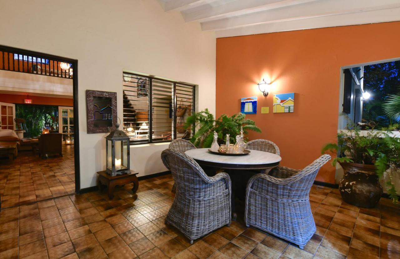 Wonders Boutique Hotel Oranjestad Exterior photo