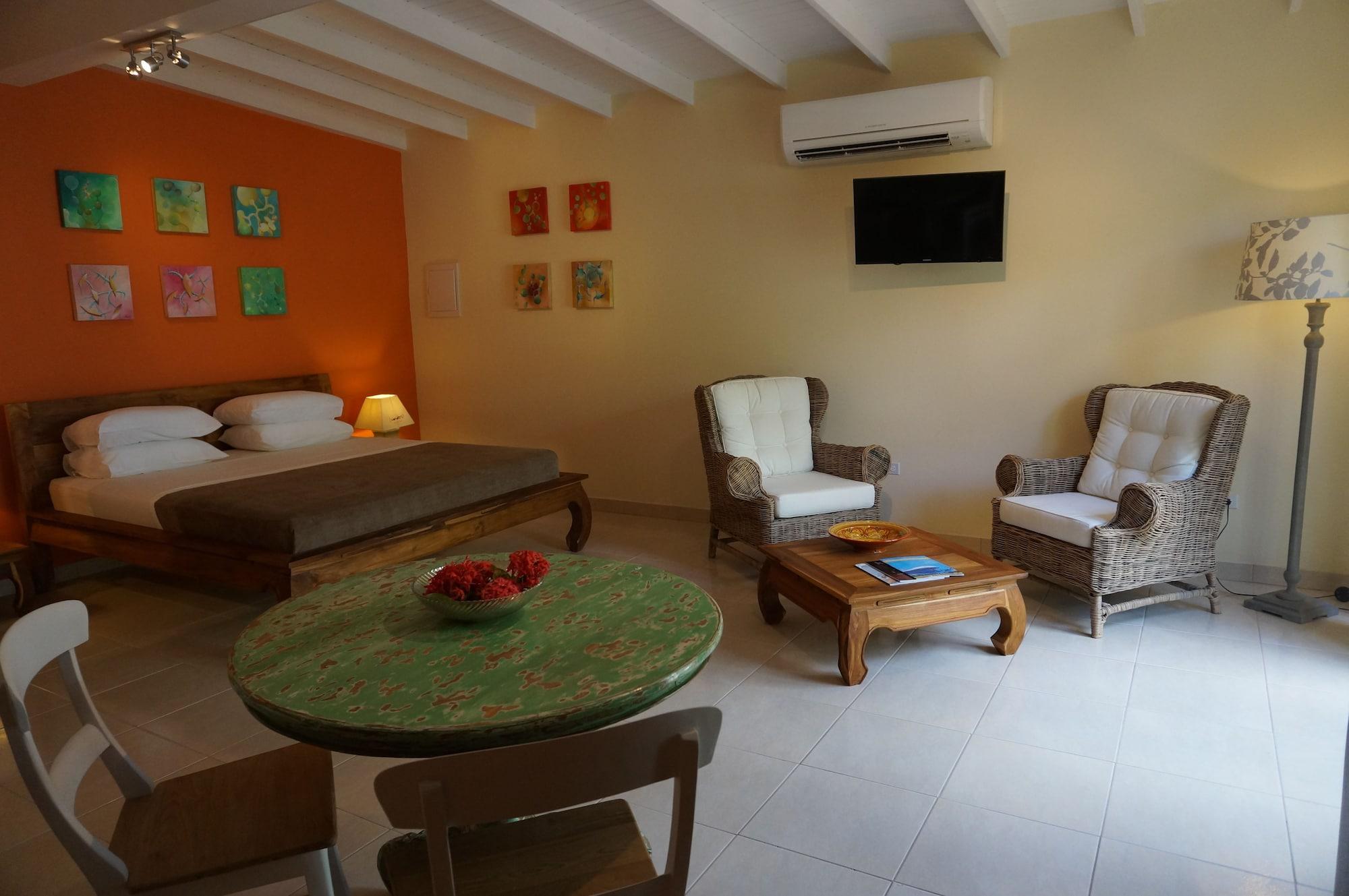 Wonders Boutique Hotel Oranjestad Exterior photo