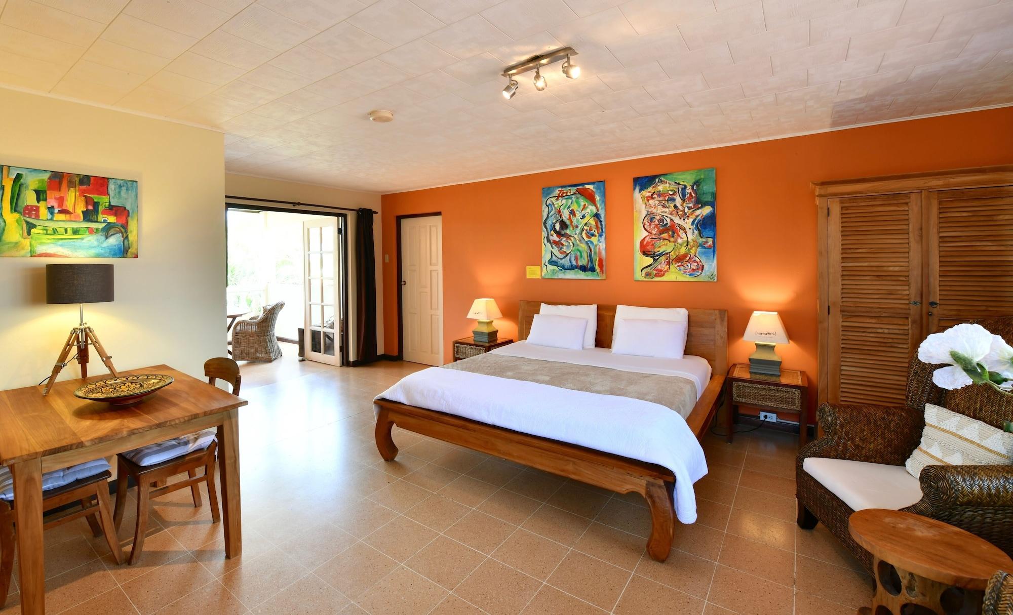 Wonders Boutique Hotel Oranjestad Exterior photo
